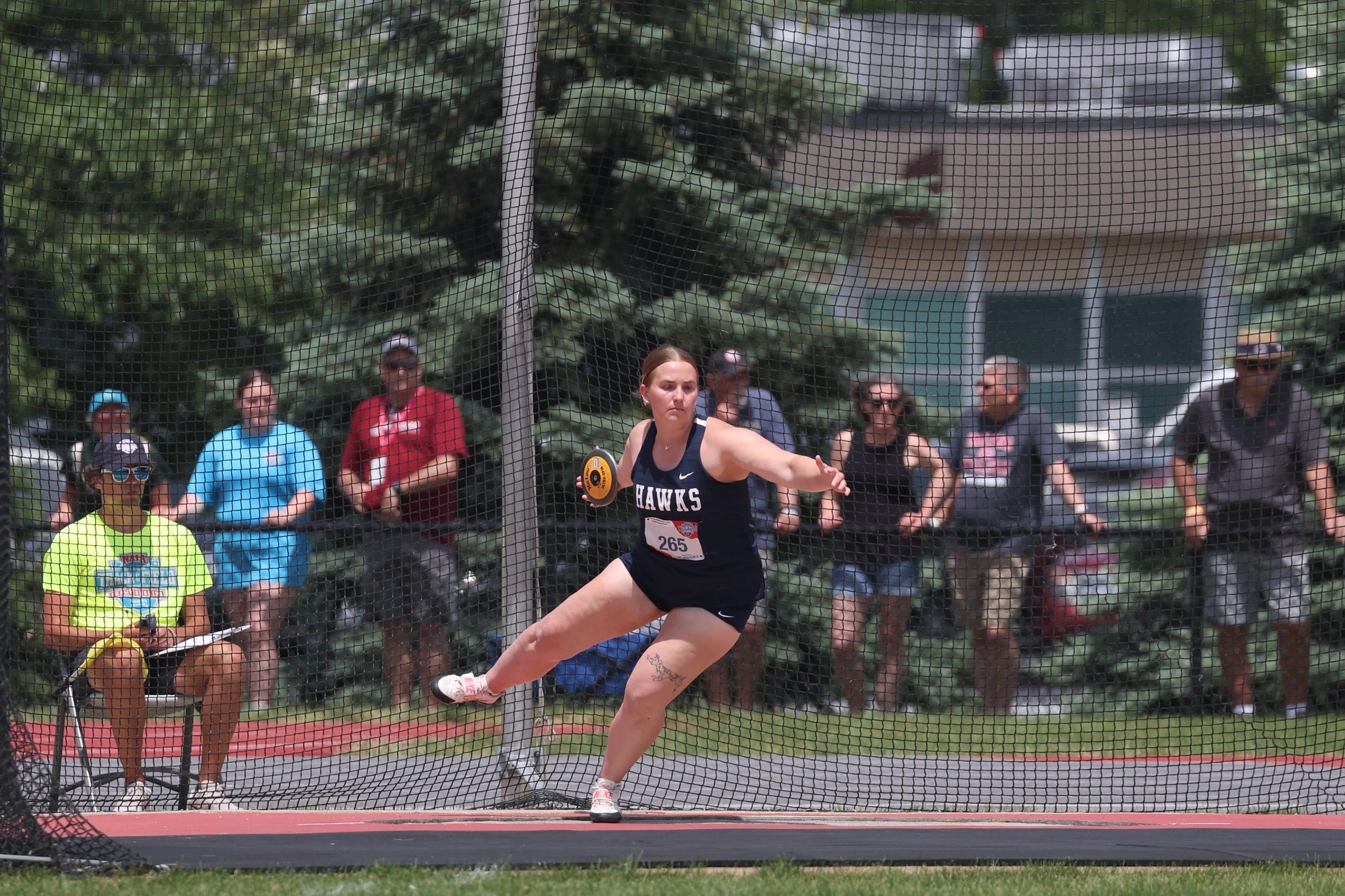 Blue Hawks wrap up season at NAIA National Meet, women take 25th